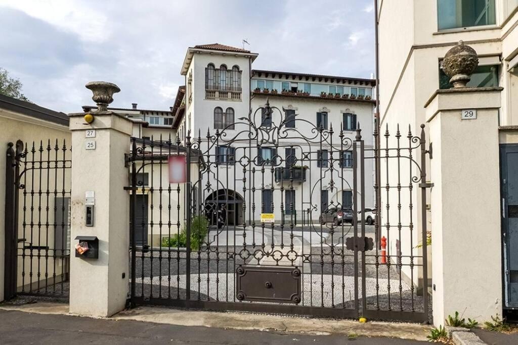 Lux Apartment Milano Metro M2 외부 사진